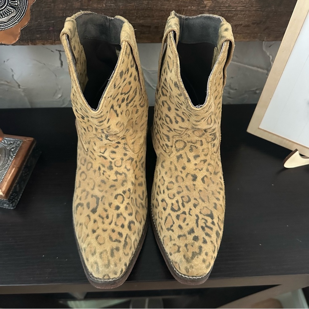 Roper Leopard Print Ankle Boots - Picture 3 of 9